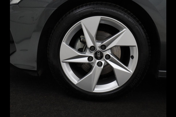 Audi A3 30 TFSI S edition | Sportstoelen | Carplay | Virtual Cockpit | Half leder | Climate control | Full LED | Cruise control | Parkeerhulp | Audi Sound | Getint glas