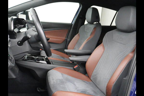 Volkswagen ID.4 First 77 kWh | SOH 90% | Stoel & stuurverwarming | Adaptive cruise | Camera | Carplay | Half leder | Navigatie | 20'' | Full LED | Keyless | Climate control | Sfeerverlichting