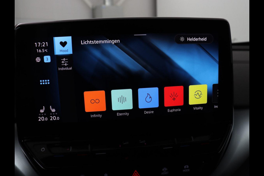 Volkswagen ID.4 First 77 kWh | SOH 90% | Stoel & stuurverwarming | Adaptive cruise | Camera | Carplay | Half leder | Navigatie | 20'' | Full LED | Keyless | Climate control | Sfeerverlichting