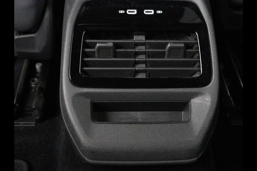 Volkswagen ID.4 First 77 kWh | SOH 90% | Stoel & stuurverwarming | Adaptive cruise | Camera | Carplay | Half leder | Navigatie | 20'' | Full LED | Keyless | Climate control | Sfeerverlichting