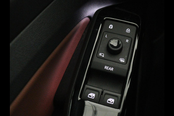 Volkswagen ID.4 First 77 kWh | SOH 90% | Stoel & stuurverwarming | Adaptive cruise | Camera | Carplay | Half leder | Navigatie | 20'' | Full LED | Keyless | Climate control | Sfeerverlichting