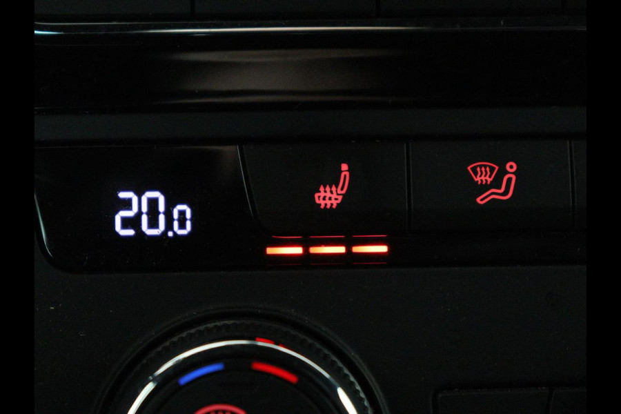 Seat Ateca 1.5 TSI FR Intens | Panoramadak | Trekhaak | Stoelverwarming | 360 Camera | Adaptive cruise | Alcantara | Beats Audio | Virtual Cockpit | Carplay | Full LED | Keyless | Navigatie