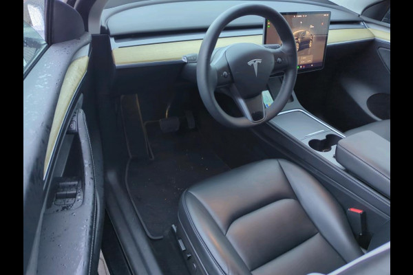 Tesla Model Y Aut. Range Plus | Autopilot | Panorama | Leder |