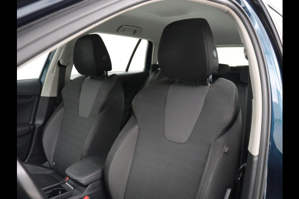 Škoda Octavia 1.4 TSI iV PHEV Business Edition | Stoelverwarming | Trekhaak | Carplay | Keyless | Sfeerverlichting | Navigatie | 18'' | Full LED | Parkeerhulp | Digital Cockpit | Plug In