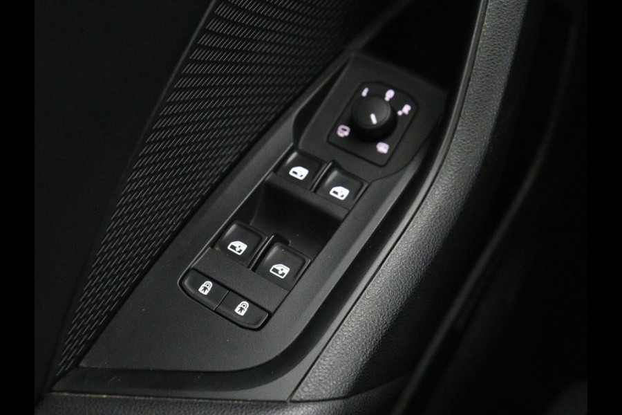 Škoda Octavia 1.4 TSI iV PHEV Business Edition | Stoelverwarming | Trekhaak | Carplay | Keyless | Sfeerverlichting | Navigatie | 18'' | Full LED | Parkeerhulp | Digital Cockpit | Plug In