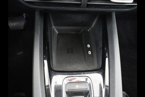 Škoda Octavia 1.4 TSI iV PHEV Business Edition | Stoelverwarming | Trekhaak | Carplay | Keyless | Sfeerverlichting | Navigatie | 18'' | Full LED | Parkeerhulp | Digital Cockpit | Plug In