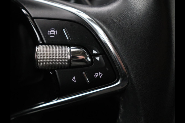 Škoda Octavia 1.4 TSI iV PHEV Business Edition | Stoelverwarming | Trekhaak | Carplay | Keyless | Sfeerverlichting | Navigatie | 18'' | Full LED | Parkeerhulp | Digital Cockpit | Plug In