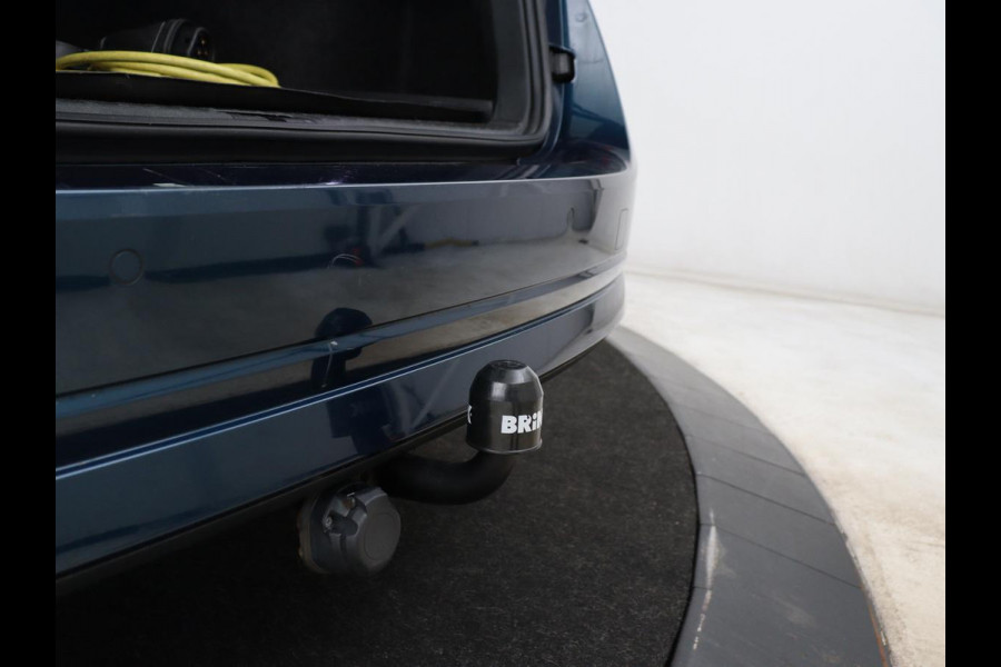 Škoda Octavia 1.4 TSI iV PHEV Business Edition | Stoelverwarming | Trekhaak | Carplay | Keyless | Sfeerverlichting | Navigatie | 18'' | Full LED | Parkeerhulp | Digital Cockpit | Plug In