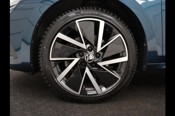 Škoda Octavia 1.4 TSI iV PHEV Business Edition | Stoelverwarming | Trekhaak | Carplay | Keyless | Sfeerverlichting | Navigatie | 18'' | Full LED | Parkeerhulp | Digital Cockpit | Plug In
