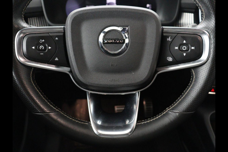 Volvo XC40 Recharge P8 AWD R Design | Warmtepomp | Leder | Stoelverwarming | Harman/Kardon | Adaptive cruise | Camera | Keyless | 19'' | Full LED | Navigatie | Parkeerhulp
