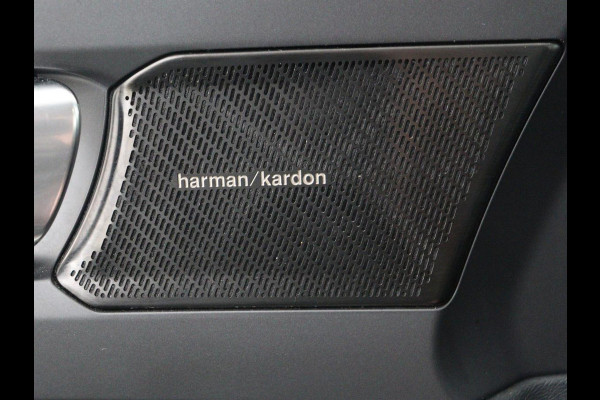 Volvo XC40 Recharge P8 AWD R Design | Warmtepomp | Leder | Stoelverwarming | Harman/Kardon | Adaptive cruise | Camera | Keyless | 19'' | Full LED | Navigatie | Parkeerhulp