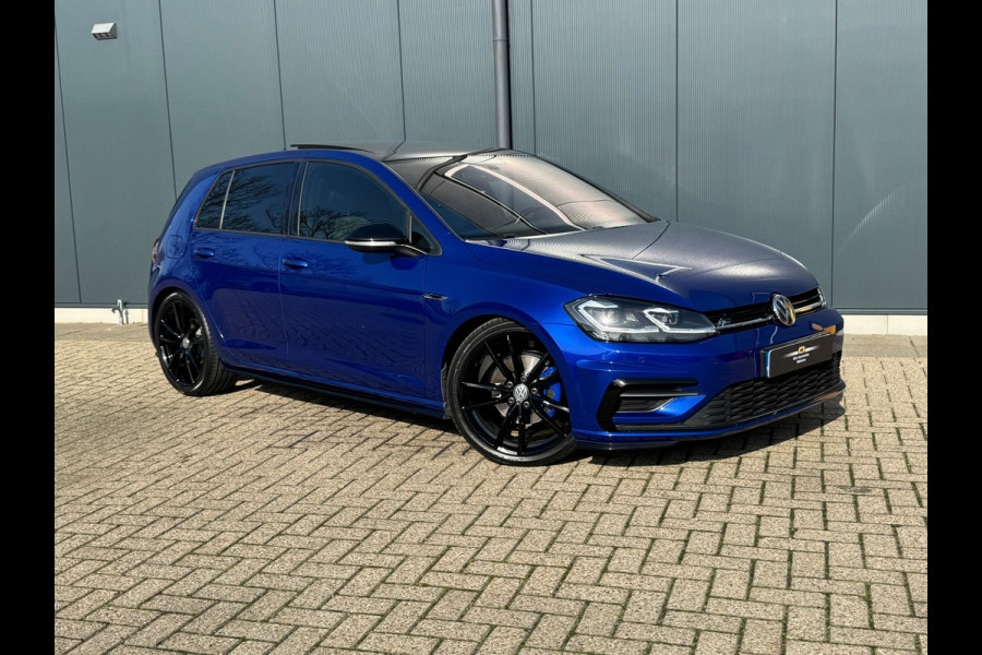Volkswagen Golf 1.5 TSI Highline R-Line * Panorama * Bearlock * NL Auto * Virtual Cockpit * 19 inch velgen *