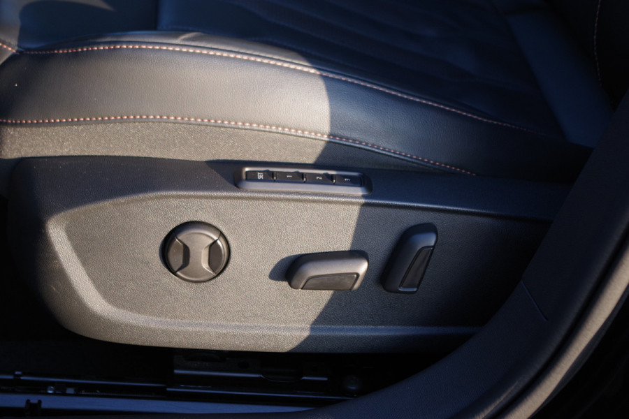 CUPRA Leon Sportstourer 1.4 e-Hybrid VZ 245 PK Performance PHEV, Leder, Panoramadak, Stuur-Startknop, Camera, Memory