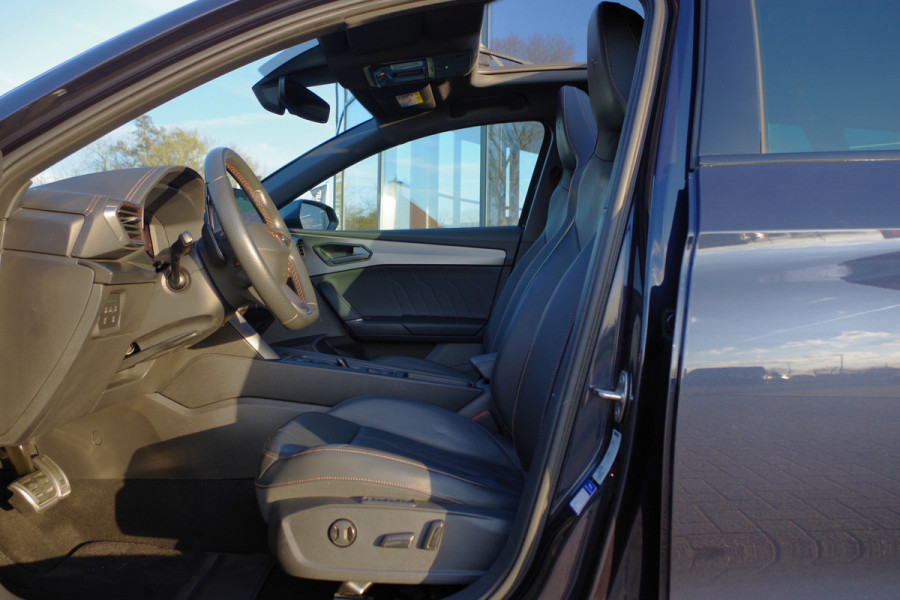 CUPRA Leon Sportstourer 1.4 e-Hybrid VZ 245 PK Performance PHEV, Leder, Panoramadak, Stuur-Startknop, Camera, Memory