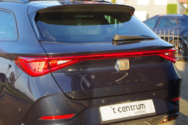 CUPRA Leon Sportstourer 1.4 e-Hybrid VZ 245 PK Performance PHEV, Leder, Panoramadak, Stuur-Startknop, Camera, Memory