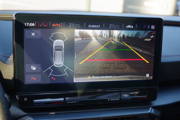 CUPRA Leon Sportstourer 1.4 e-Hybrid VZ 245 PK Performance PHEV, Leder, Panoramadak, Stuur-Startknop, Camera, Memory