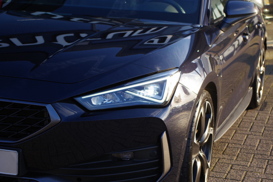 CUPRA Leon Sportstourer 1.4 e-Hybrid VZ 245 PK Performance PHEV, Leder, Panoramadak, Stuur-Startknop, Camera, Memory