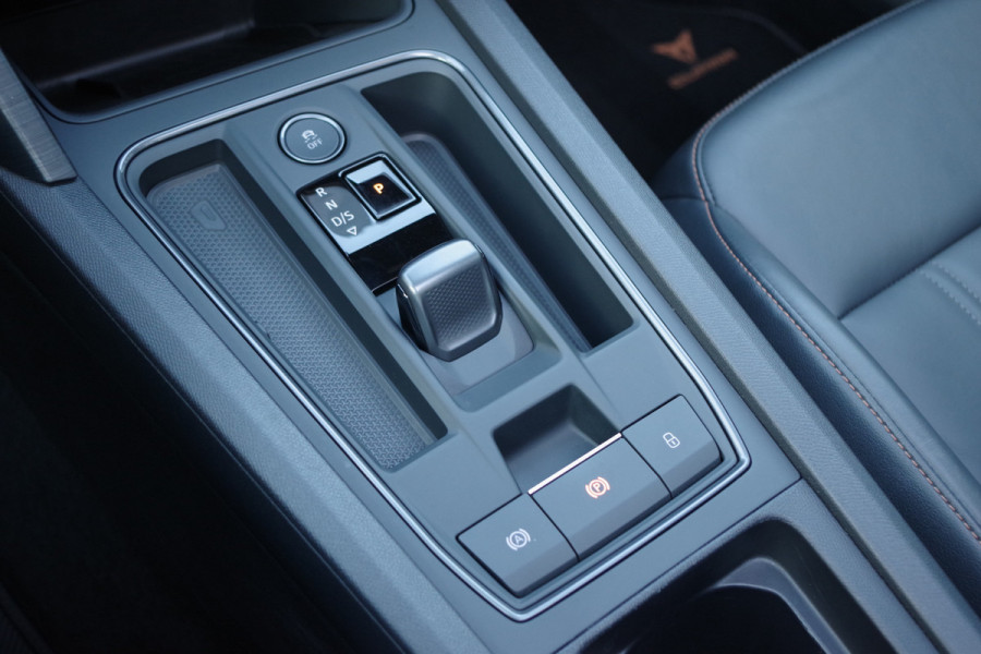 CUPRA Leon Sportstourer 1.4 e-Hybrid VZ 245 PK Performance PHEV, Leder, Panoramadak, Stuur-Startknop, Camera, Memory