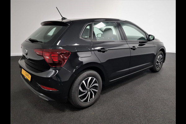 Volkswagen Polo 1.0 TSI Life | Navigatie | Digitale Cockpit | Airco | Parkeer sensoren V+A | LED | Lichtmetalen Velgen | Bluetooth