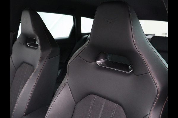 CUPRA Leon 1.4 eHybrid VZ | 245pk | Trekhaak | Stoelverwarming | Adaptive cruise | Camera | Carplay | Navigatie | Sfeerverlichting | Keyless | Park Assist | Memory | Sportstoelen | Full LED | PHEV | Plug In