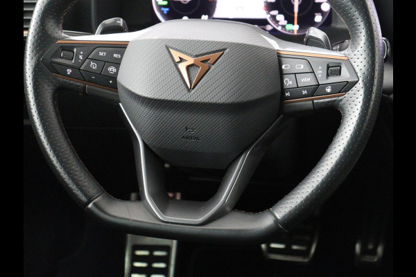 CUPRA Leon 1.4 eHybrid VZ | 245pk | Trekhaak | Stoelverwarming | Adaptive cruise | Camera | Carplay | Navigatie | Sfeerverlichting | Keyless | Park Assist | Memory | Sportstoelen | Full LED | PHEV | Plug In