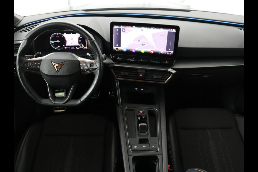CUPRA Leon 1.4 eHybrid VZ | 245pk | Trekhaak | Stoelverwarming | Adaptive cruise | Camera | Carplay | Navigatie | Sfeerverlichting | Keyless | Park Assist | Memory | Sportstoelen | Full LED | PHEV | Plug In