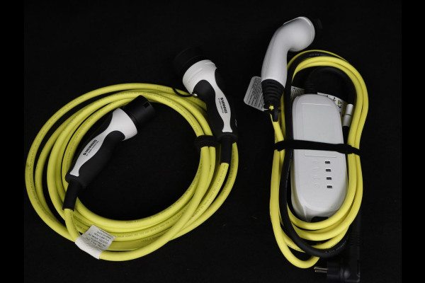 CUPRA Leon 1.4 eHybrid VZ | 245pk | Trekhaak | Stoelverwarming | Adaptive cruise | Camera | Carplay | Navigatie | Sfeerverlichting | Keyless | Park Assist | Memory | Sportstoelen | Full LED | PHEV | Plug In