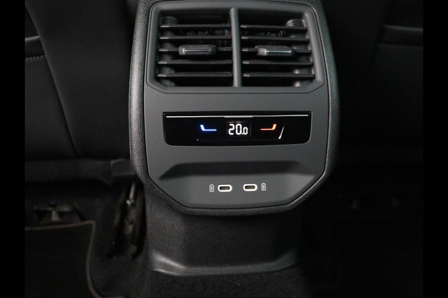 CUPRA Leon 1.4 eHybrid VZ | 245pk | Trekhaak | Stoelverwarming | Adaptive cruise | Camera | Carplay | Navigatie | Sfeerverlichting | Keyless | Park Assist | Memory | Sportstoelen | Full LED | PHEV | Plug In