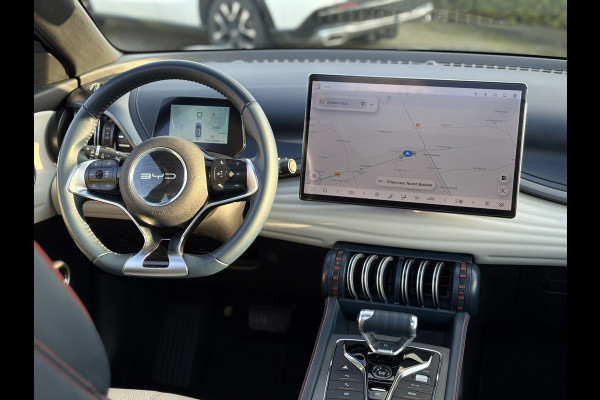 BYD ATTO 3 Design 60 kWh | 1e Eigenaar | NAP | Pano, Leder, Navi, Camera, Stoelverw., El. A.klep |