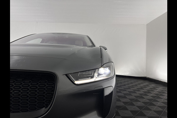 Jaguar I-PACE EV400 First Edition 90 kWh AWD {SOH-99%} Aut. *PANO | LEATHER | MATRIX-LED | MERIDIAN | TOPVIEW | BLINDSPOT | MEMORY-PACK | DIGI-COCKPIT | KEYLESS | HEAD-UP | NAVI-FULLMAP | HEATED-SPORTSEATS | DAB+ | AMBIENTLIGHT | PRIVACYGLASS | T