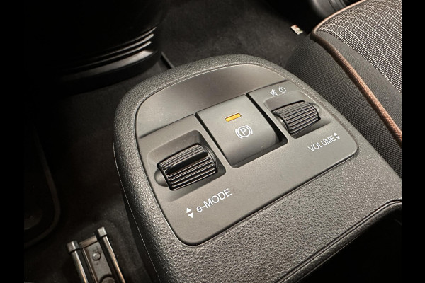 Fiat 500E Icon 42 kWh SOH 95.3%/ | Navigatie | Apple Carplay/Android Auto | Cruise Control | Virtual Cockpit | Climate Control | Lichtmetalen velgen |