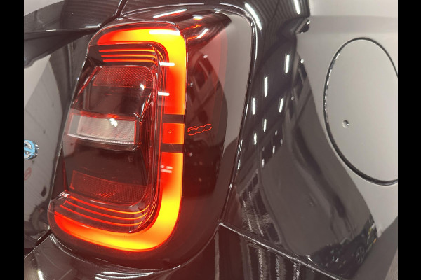 Fiat 500E Icon 42 kWh SOH 95.3%/ | Navigatie | Apple Carplay/Android Auto | Cruise Control | Virtual Cockpit | Climate Control | Lichtmetalen velgen |