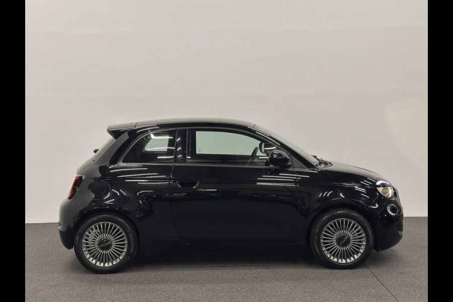 Fiat 500E Icon 42 kWh SOH 95.3%/ | Navigatie | Apple Carplay/Android Auto | Cruise Control | Virtual Cockpit | Climate Control | Lichtmetalen velgen |