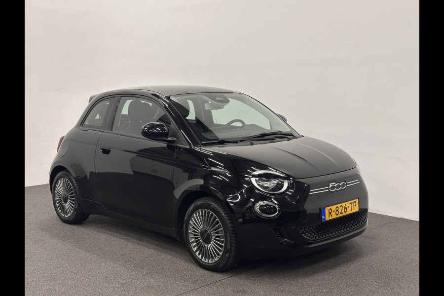 Fiat 500E Icon 42 kWh SOH 95.3%/ | Navigatie | Apple Carplay/Android Auto | Cruise Control | Virtual Cockpit | Climate Control | Lichtmetalen velgen |