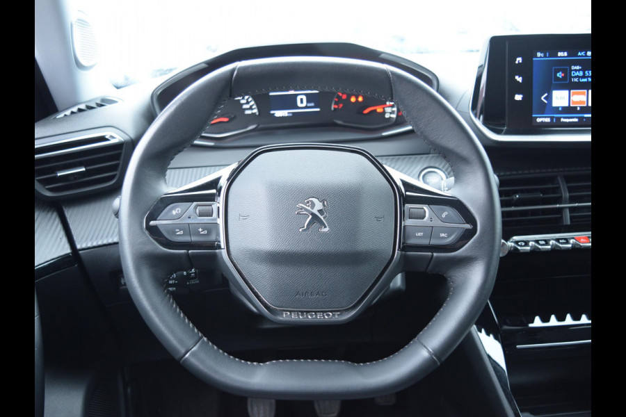 Peugeot 2008 1.2 PureTech Allure Pack ACHTERUIRIJCAMERA MET SENSOREN | NAVI & CARPLAY | E.C.C. |