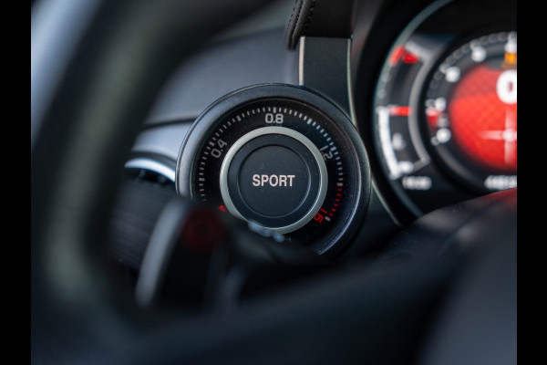 Abarth 595 1.4 T-Jet Turismo 70th Anniversary / Pano / Xenon / Clima / Leder