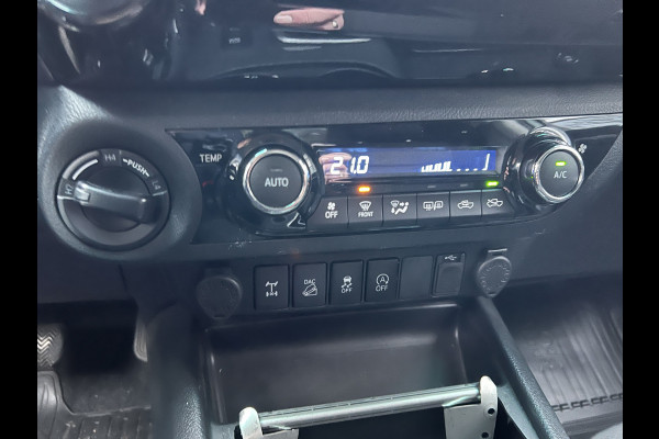 Toyota Hilux 2.4 D-4D-F Double Cab EU EXPORT**