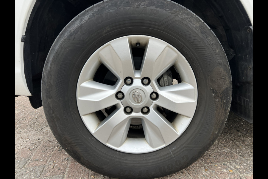 Toyota Hilux 2.4 D-4D-F Double Cab EU EXPORT**