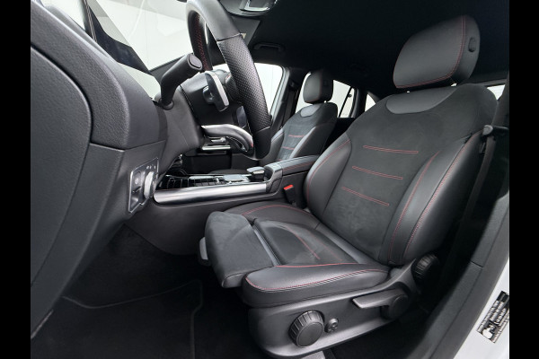Mercedes-Benz EQA 250 AMG Line 69kWh SOH 98% Navi Camera Ecc Pdc Stoelverwarming Cruise Control DAB Bluetooth Elek.Achterklep Led Lmv 18" Privacy Glas Ambience-verlichting Licht en zichtpakket 1e Eigenaar Volledig Dealeronderhouden Origineel Nederlandse Auto
