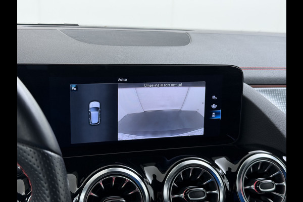 Mercedes-Benz EQA 250 AMG Line 69kWh SOH 98% Navi Camera Ecc Pdc Stoelverwarming Cruise Control DAB Bluetooth Elek.Achterklep Led Lmv 18" Privacy Glas Ambience-verlichting Licht en zichtpakket 1e Eigenaar Volledig Dealeronderhouden Origineel Nederlandse Auto