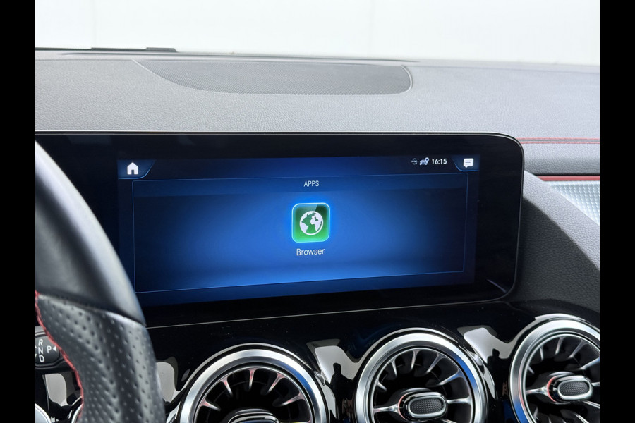 Mercedes-Benz EQA 250 AMG Line 69kWh SOH 98% Navi Camera Ecc Pdc Stoelverwarming Cruise Control DAB Bluetooth Elek.Achterklep Led Lmv 18" Privacy Glas Ambience-verlichting Licht en zichtpakket 1e Eigenaar Volledig Dealeronderhouden Origineel Nederlandse Auto