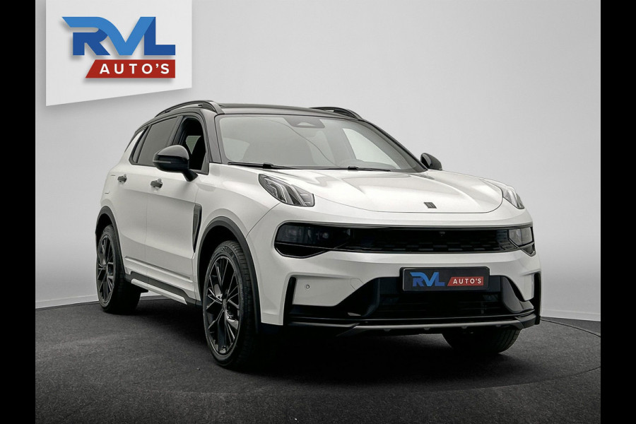 Lynk & Co 01 1.5 More Leder | Pano | Stoel+Stuurwielverwarming | Keyless