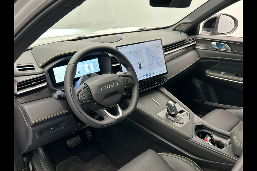 Lynk & Co 01 1.5 More Leder | Pano | Stoel+Stuurwielverwarming | Keyless