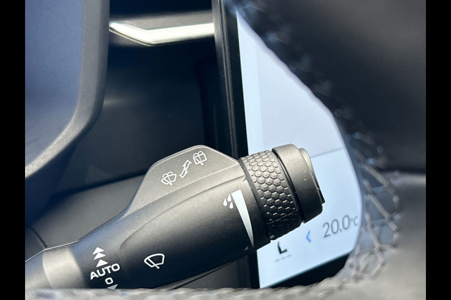 Lynk & Co 01 1.5 More Leder | Pano | Stoel+Stuurwielverwarming | Keyless