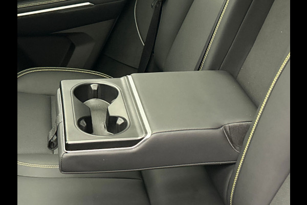 Lynk & Co 01 1.5 More Leder | Pano | Stoel+Stuurwielverwarming | Keyless