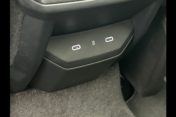 Lynk & Co 01 1.5 More Leder | Pano | Stoel+Stuurwielverwarming | Keyless