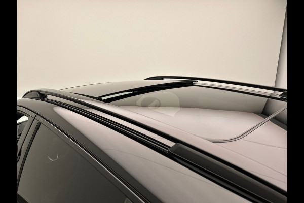 Lynk & Co 01 1.5 More Leder | Pano | Stoel+Stuurwielverwarming | Keyless