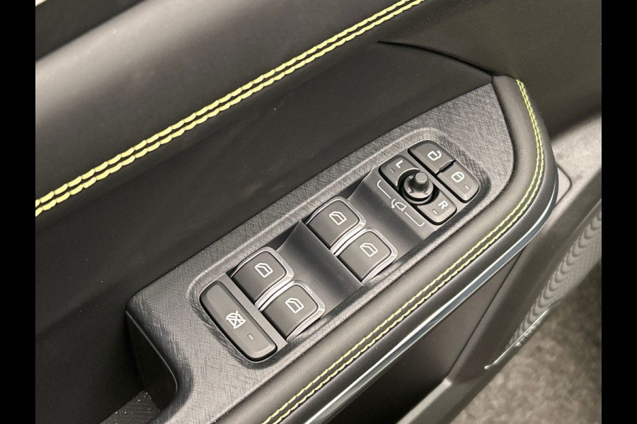 Lynk & Co 01 1.5 More Leder | Pano | Stoel+Stuurwielverwarming | Keyless