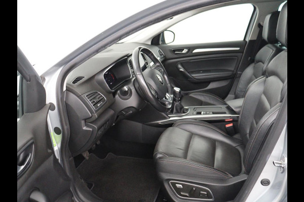 Renault Mégane 1.3 TCe Business Edition One | Panoramadak | Leder | Stoelverwarming | Massage | Camera | Carplay | Keyless | Full LED | Navigatie | Cruise control