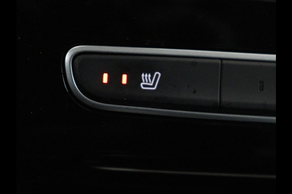 Renault Mégane 1.3 TCe Business Edition One | Panoramadak | Leder | Stoelverwarming | Massage | Camera | Carplay | Keyless | Full LED | Navigatie | Cruise control